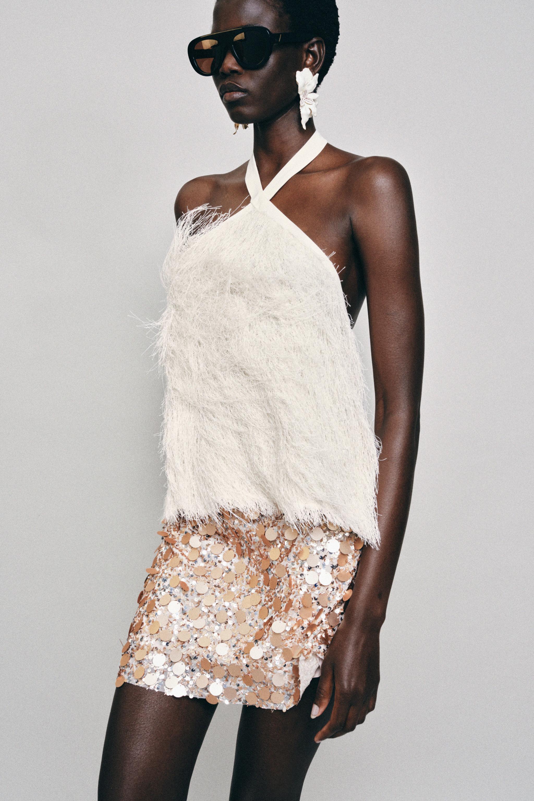 METALLIC THREAD FEATHER HALTER TOP